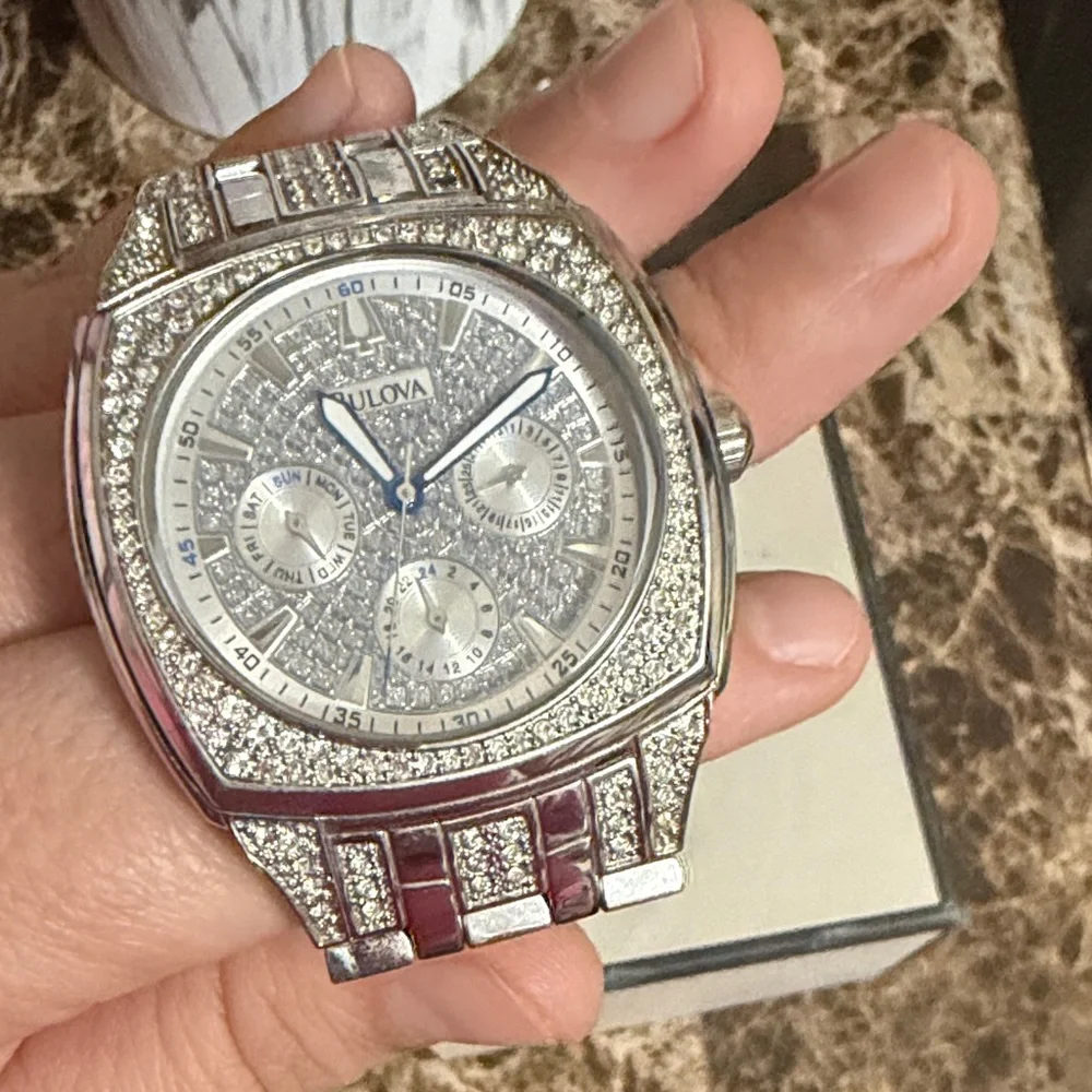 Elegant Silver and Blue Men's Watch